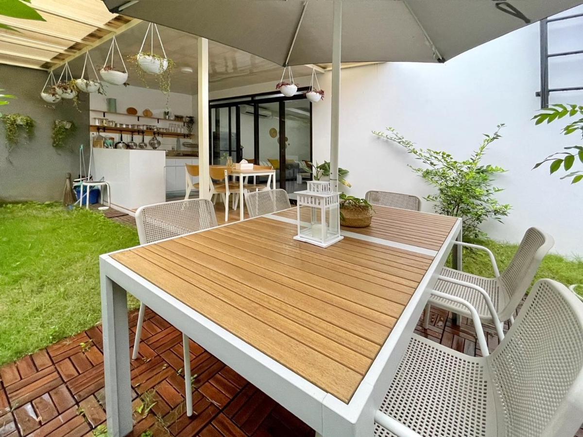 Larisa Homestay Syariah Padalarang Exterior foto