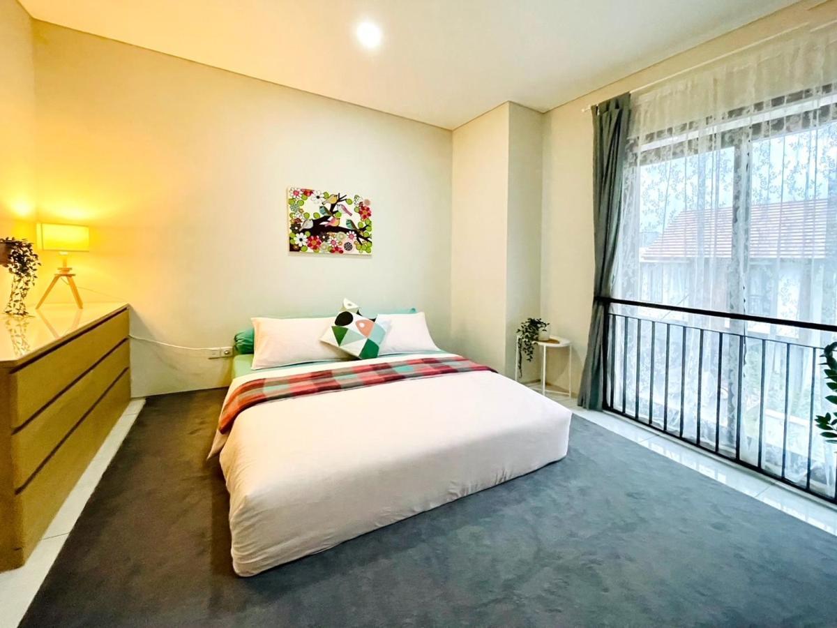 Larisa Homestay Syariah Padalarang Exterior foto